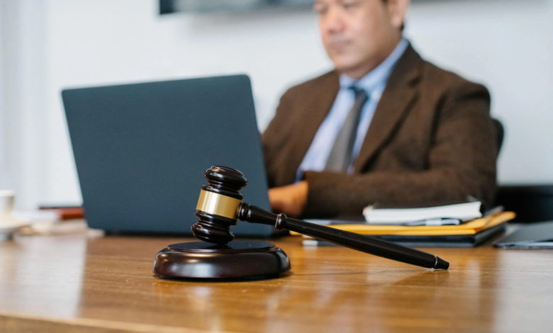 Understanding the Ins and Outs of Commercial Litigation